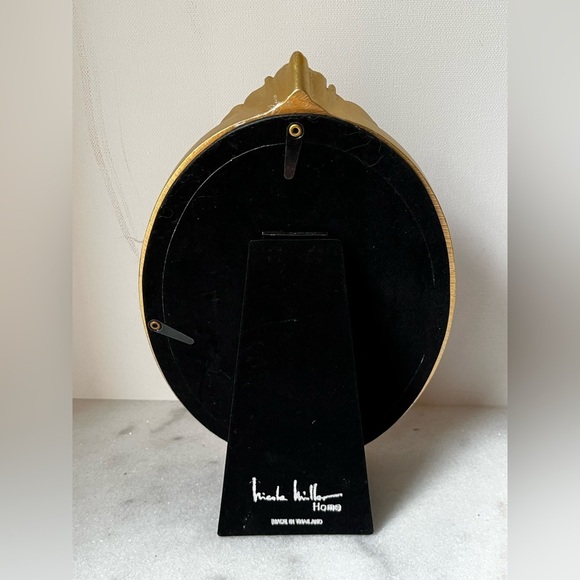 Nicole Miller Ornate Gold Oval Frame for 5x7” photo - Picture 8 of 11